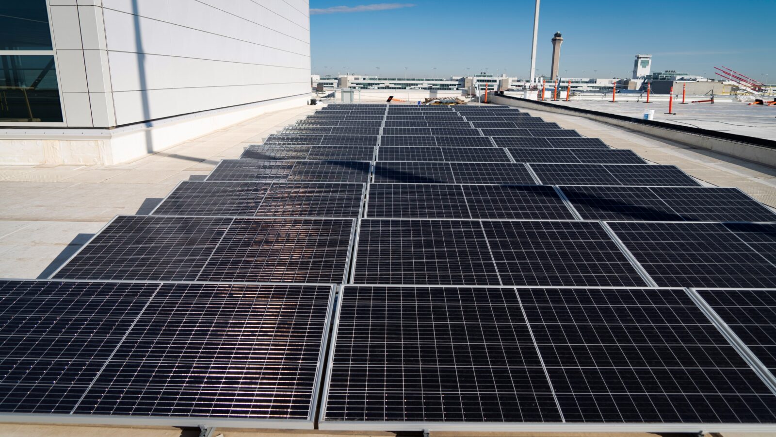 Solar panels used to power Denver International Airport